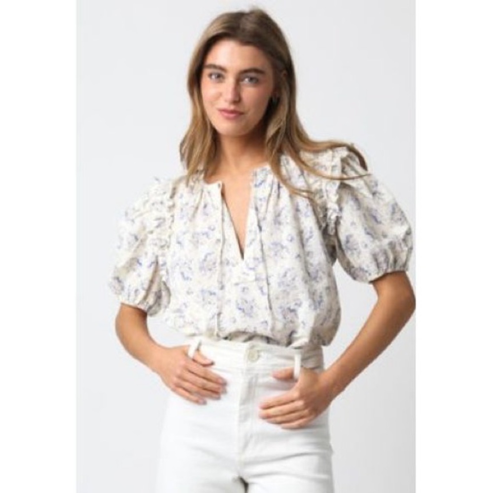 NWOT Olivaceous Puff Sleeve Blouse - Cream and Blue Floral Size M
